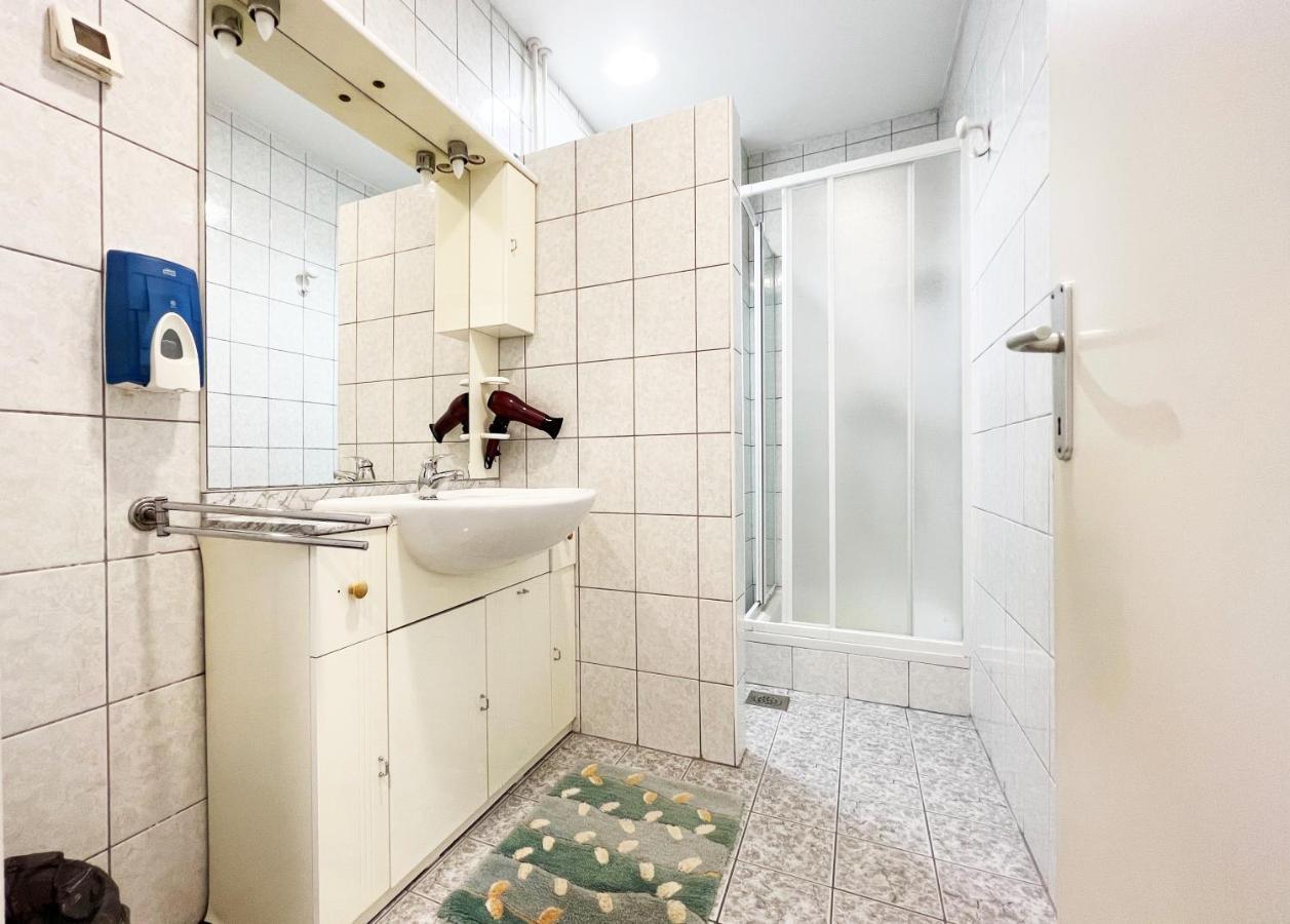 Rooms Studentsko Naselje Ivan Goran Kovacic Rijeka Pokoj fotografie